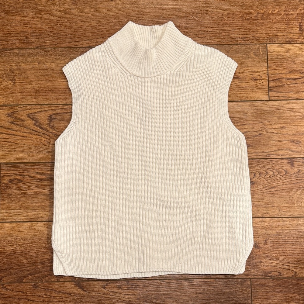Abercrombie Knit Sweater Vest